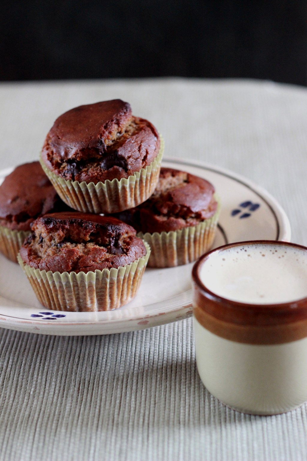 Farina di castagne (parte prima): muffin con cioccolato&nbsp;fondente