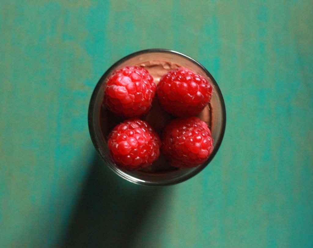 Mousse al cioccolato fondente e&nbsp;lamponi